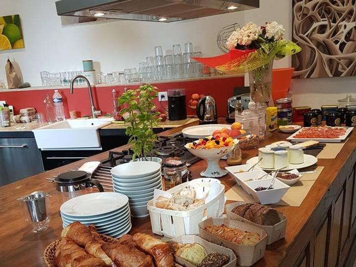 La Maison Des Marronniers Bed & Breakfast Uzes Exterior photo